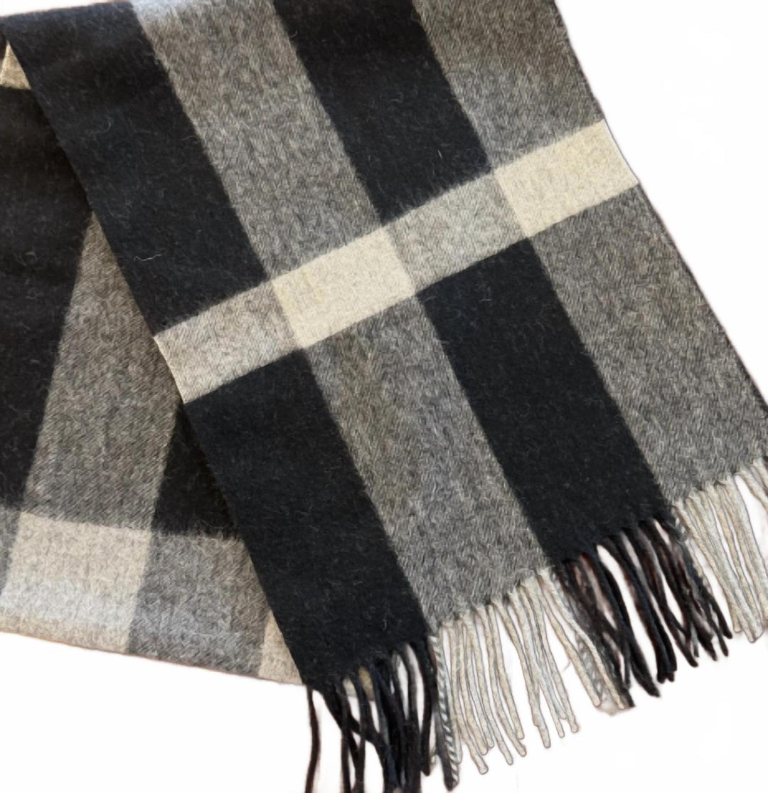 unisex douglas anthony merino scarf in black check