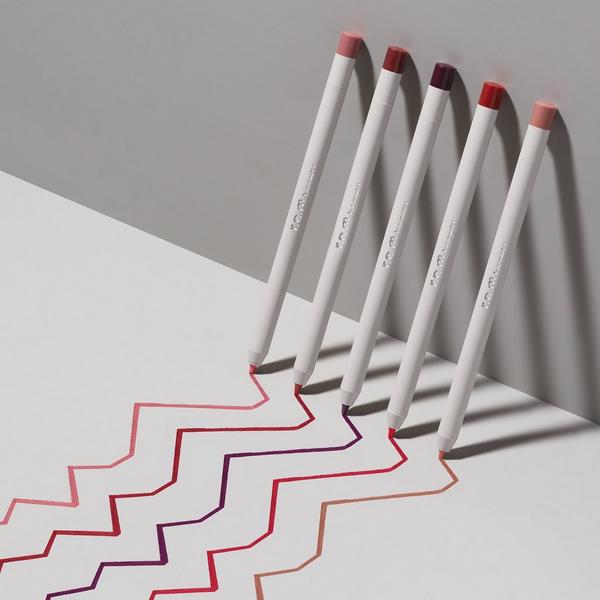 At The Borderline Lip Liner Pencil
