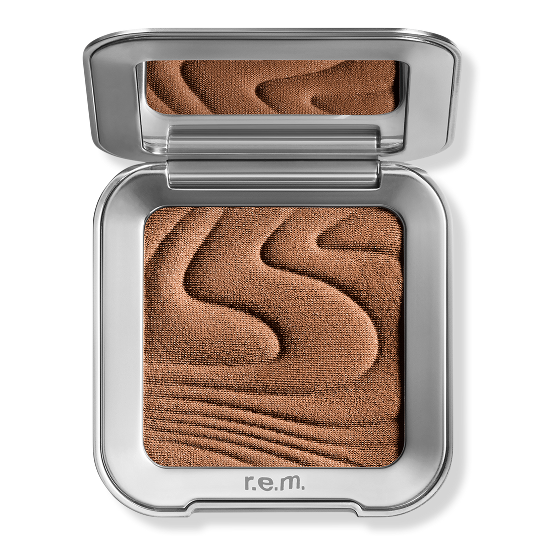 Hypernova Satin Matte Bronzer