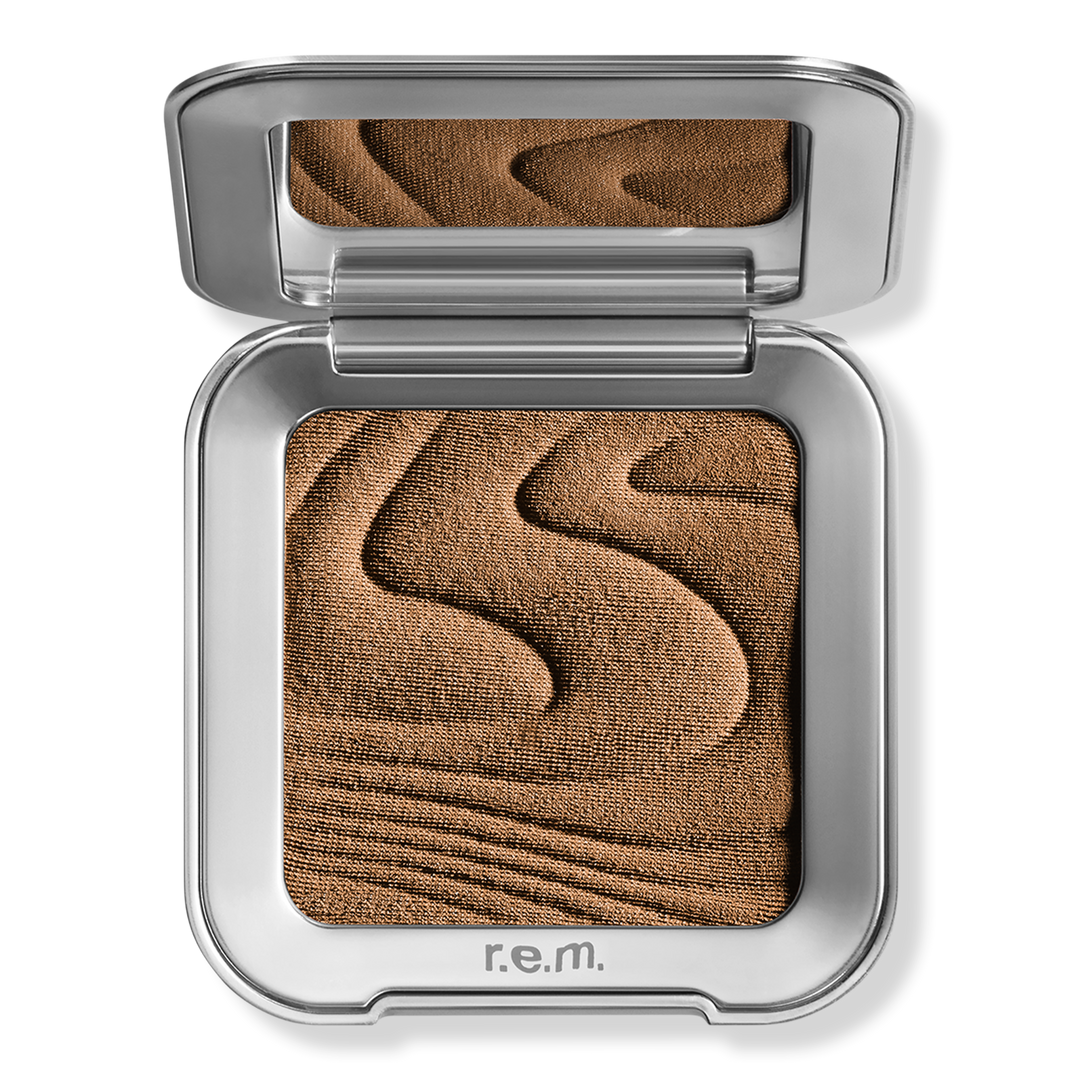 Hypernova Satin Matte Bronzer