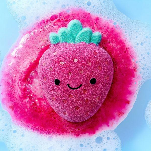 Strawberry Bath Bomb Fizzer