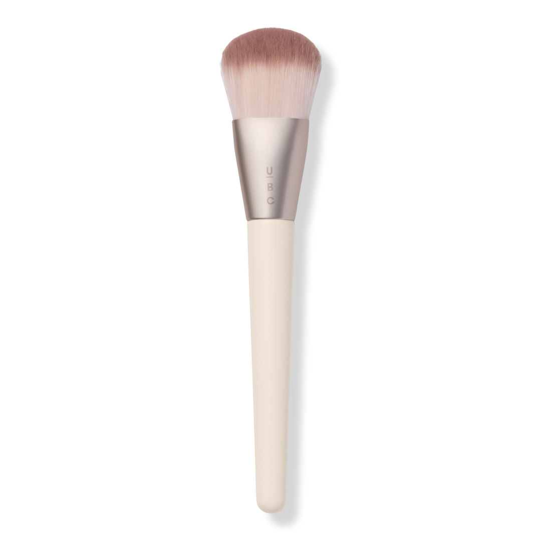 Tapered Foundation Brush 104
