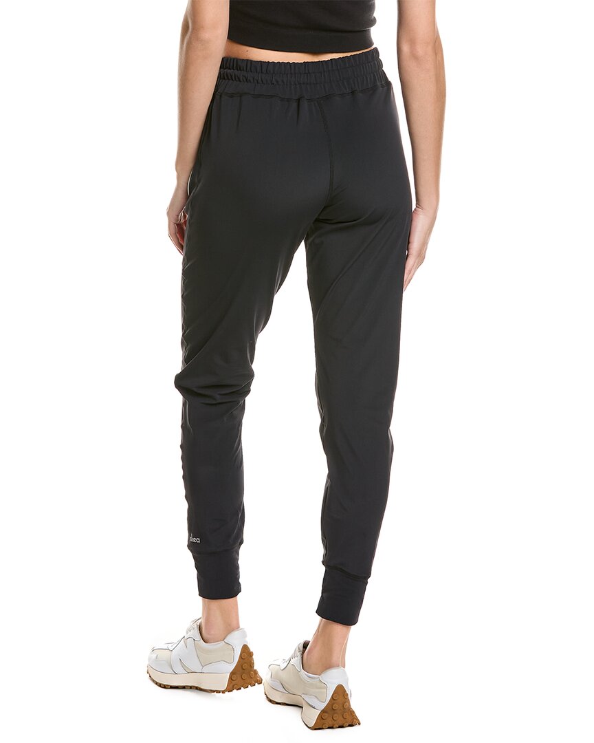 julie jogger