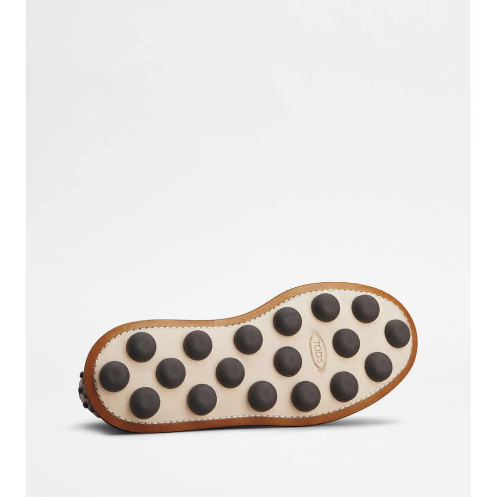 loafers in leather