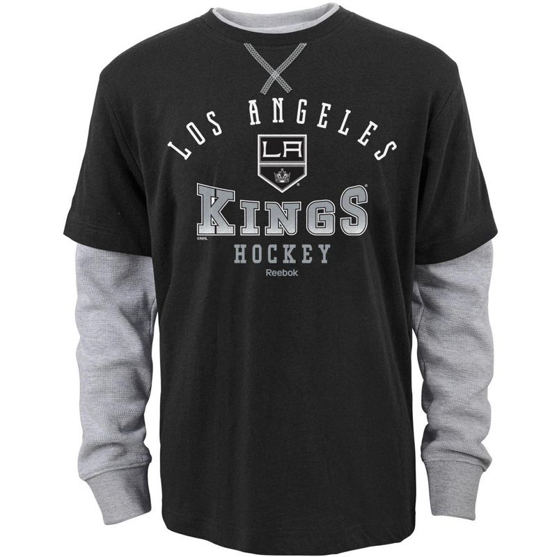 تي شيرت ريبوك للأولاد LA Kings مقوس ومزخرف بنقشة باهتة