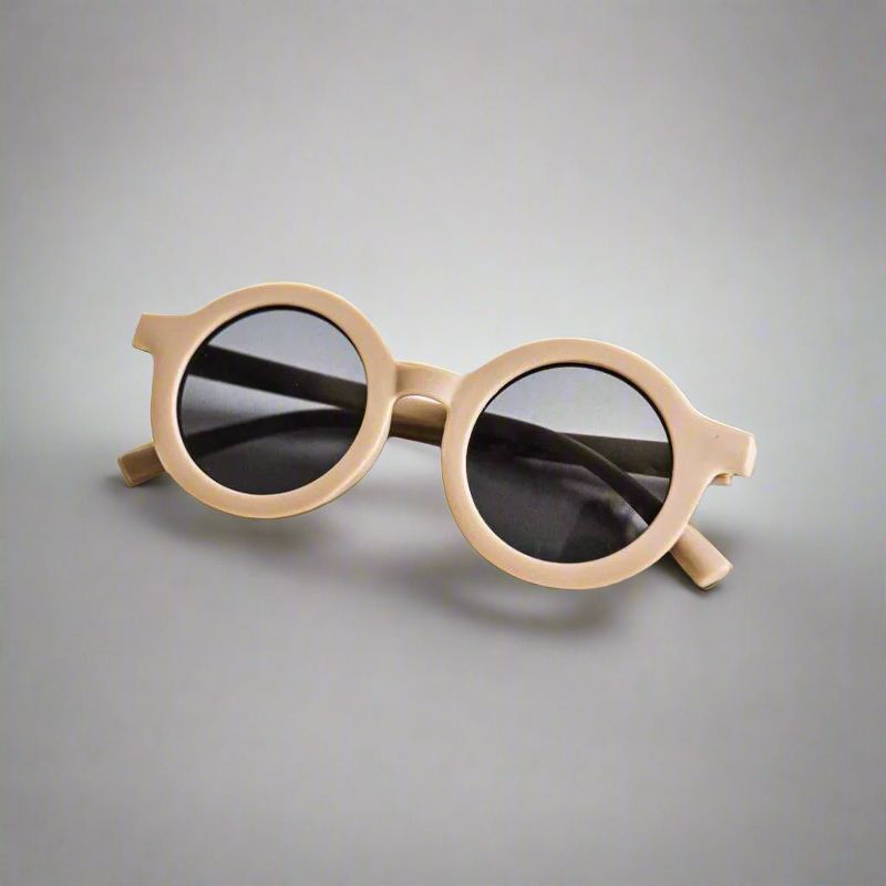 نظارات شمسية للأطفال من شركة Little Love Bug