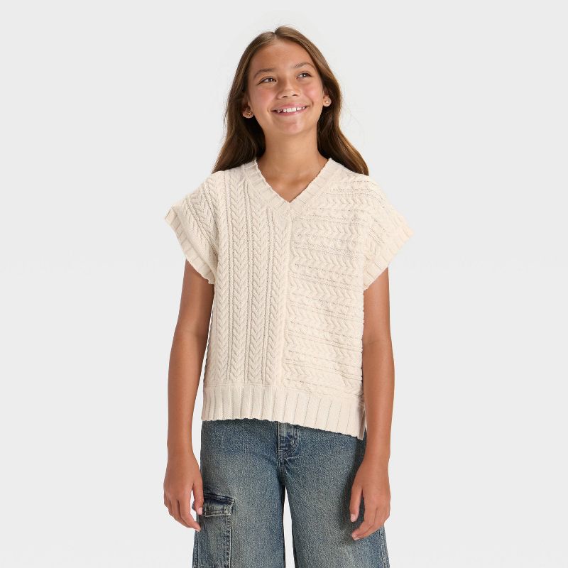 Girls' Cable Knit Pullover Sweater Vest - art class™