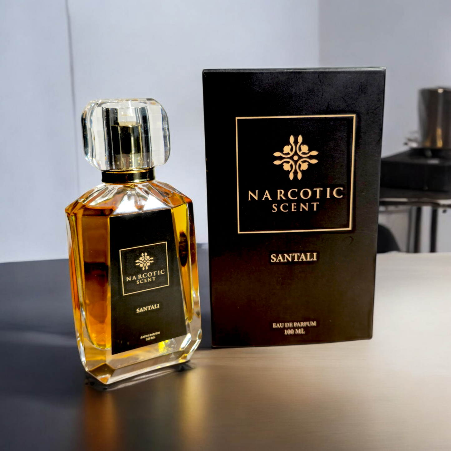 SANTALI - MALE Perfume