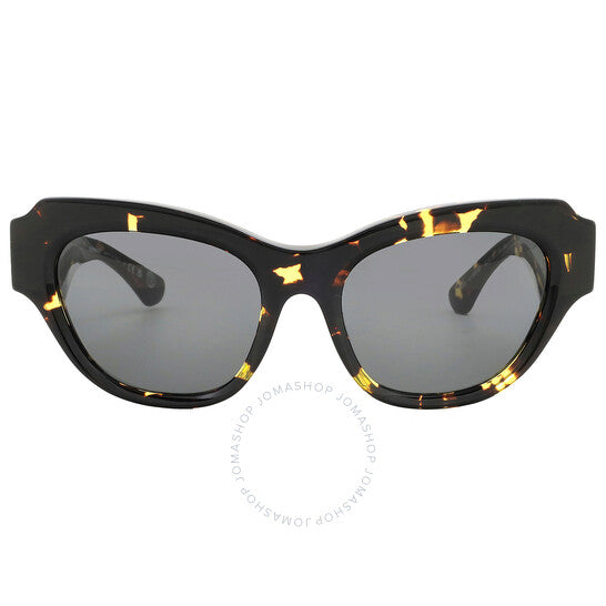 نظارات شمسية نسائية من بربري بتصميم عين القطة باللون الرمادي الداكن