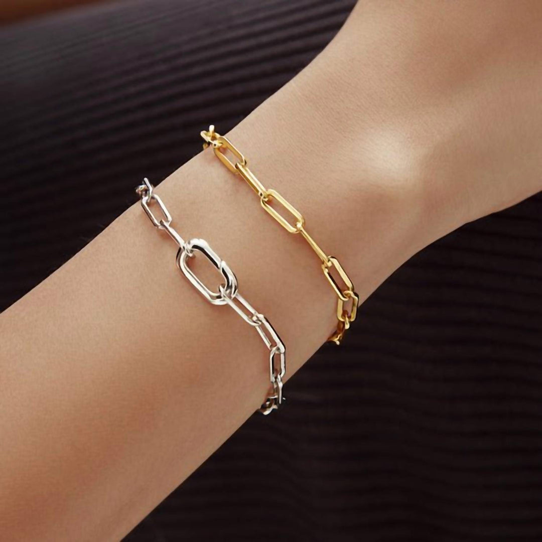 women's linked chunky bracelet in silver