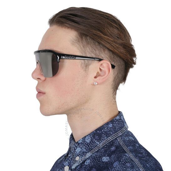 نظارات شمسية رجالية من غوتشي، درع فضي