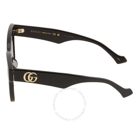 نظارات شمسية نسائية مربعة رمادية من غوتشي، علبة مفتوحة