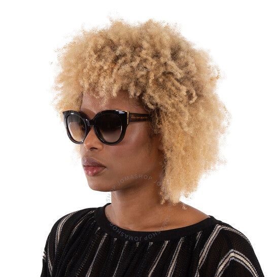 نظارة شمسية نسائية من فيليب بلين، بتصميم عين القطة، بلون بني متدرج