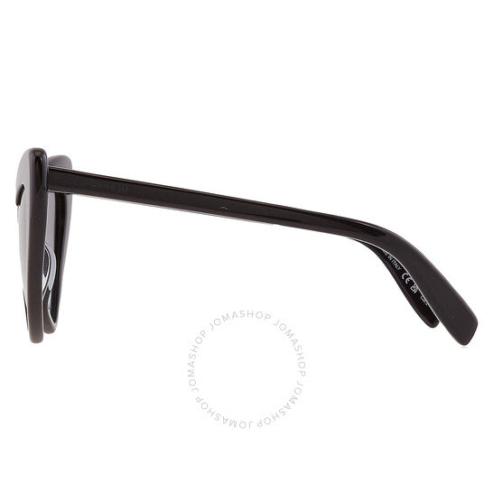 نظارة شمسية نسائية من سان لوران، رمادية متدرجة اللون، بتصميم غير منتظم