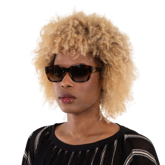 نظارات شمسية نسائية من فيراغامو، سلفاتوري رمادية متدرجة مربعة