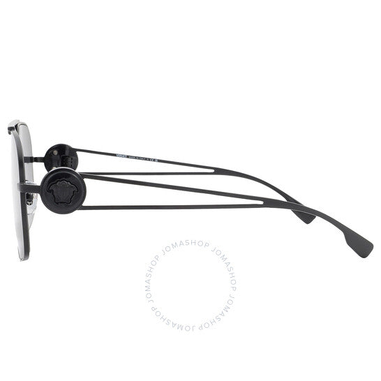 نظارة شمسية فيرساتشي نافيجيتور للرجال باللون الرمادي الداكن