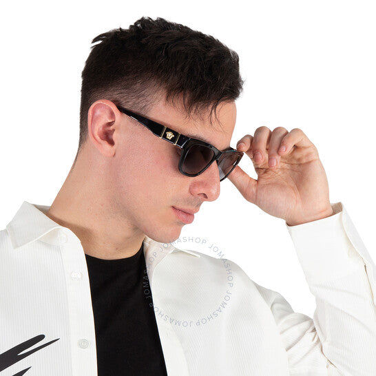 نظارة شمسية مربعة رمادية داكنة للرجال من فيرساتشي