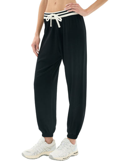 Medium - black
