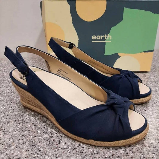 US 7 - navy