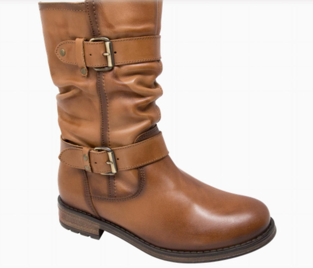 women's noelle boot in cognac