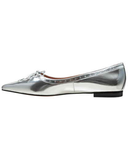 noella leather flat