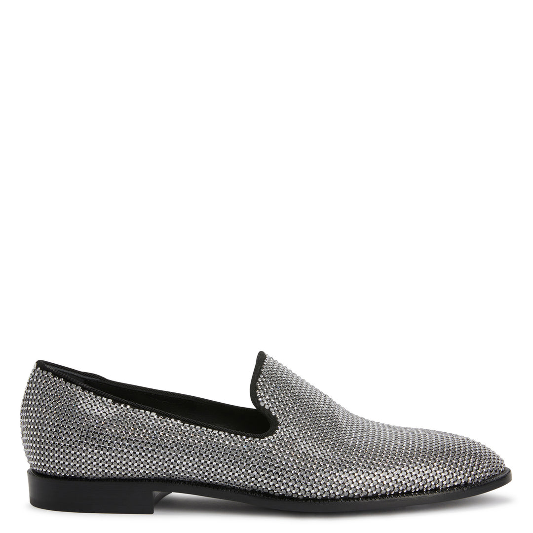 US 7 - black