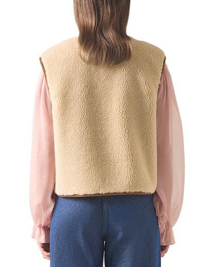 bow gilet