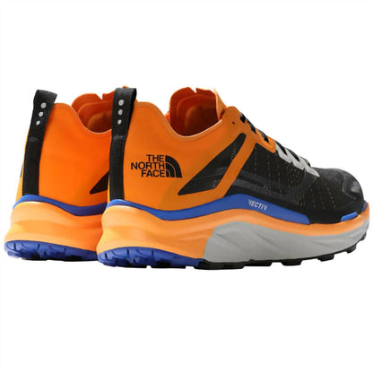 men's vectiv infinite trail running shoes in tnf black/cone orange