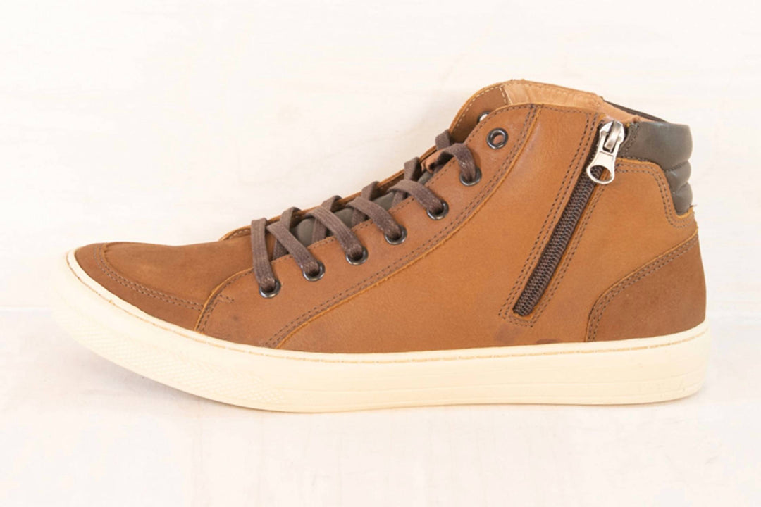 men campinas sneakers in distressed cognac