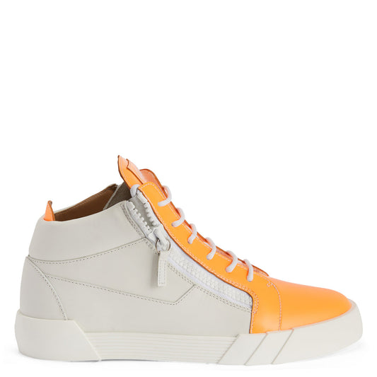 US 10 - orange