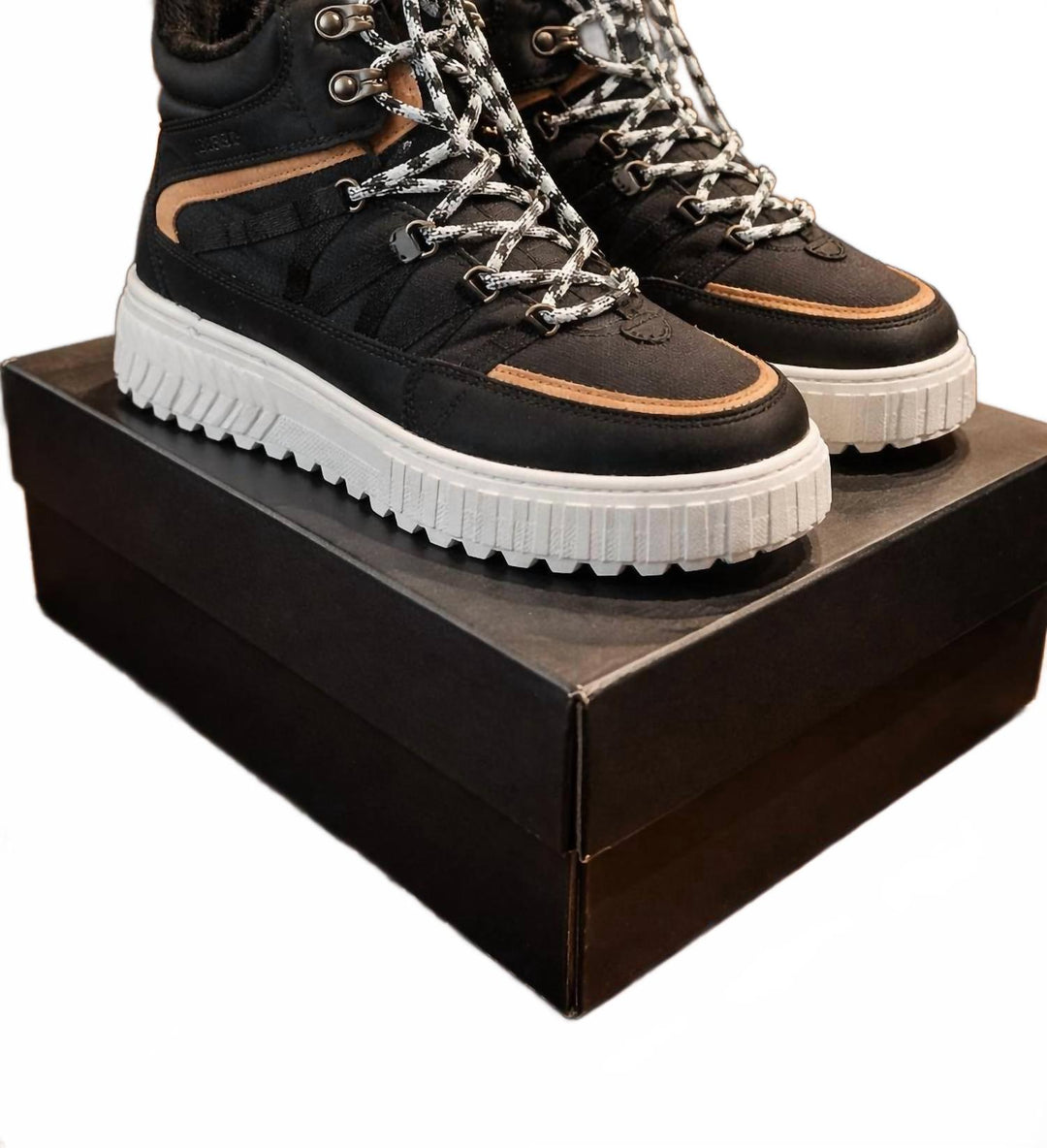 US 8 - black, sea salt