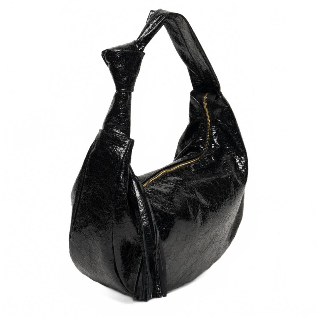 lola maxi shoulder bag in black crinkled