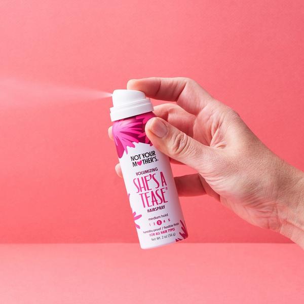 مثبت الشعر She's a Tease Volumizing Hair Spray بحجم مناسب للسفر