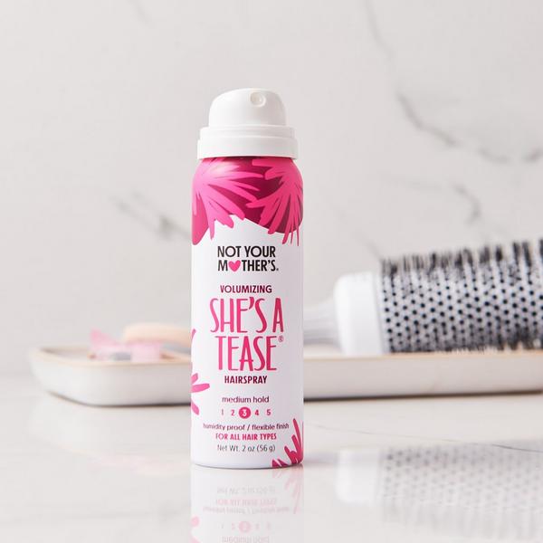 مثبت الشعر She's a Tease Volumizing Hair Spray بحجم مناسب للسفر