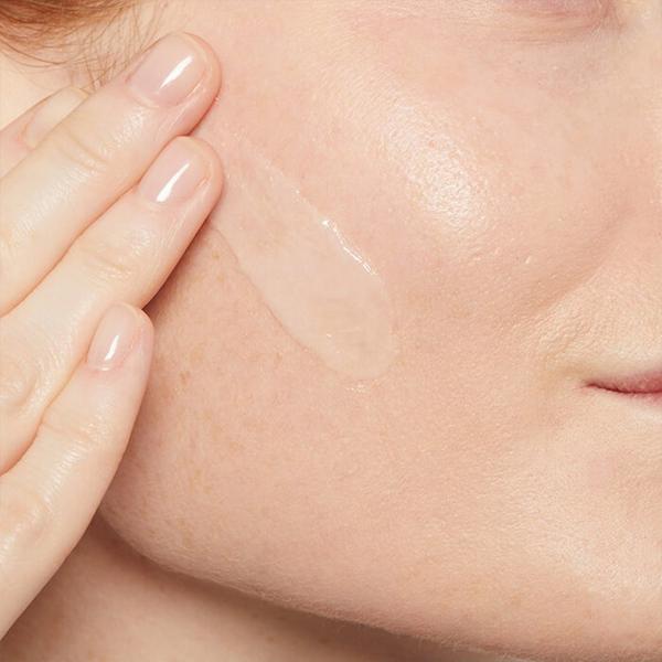 Hydrating Hyaluronic Acid Face Serum with Vitamin B5 for Dry Skin