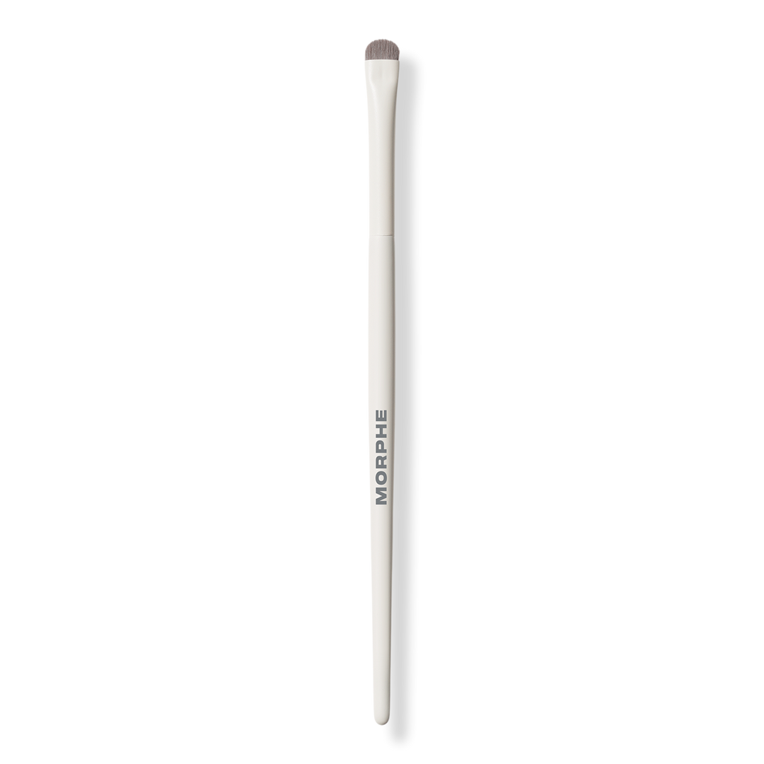 M382 Detail Smudger Eye Brush