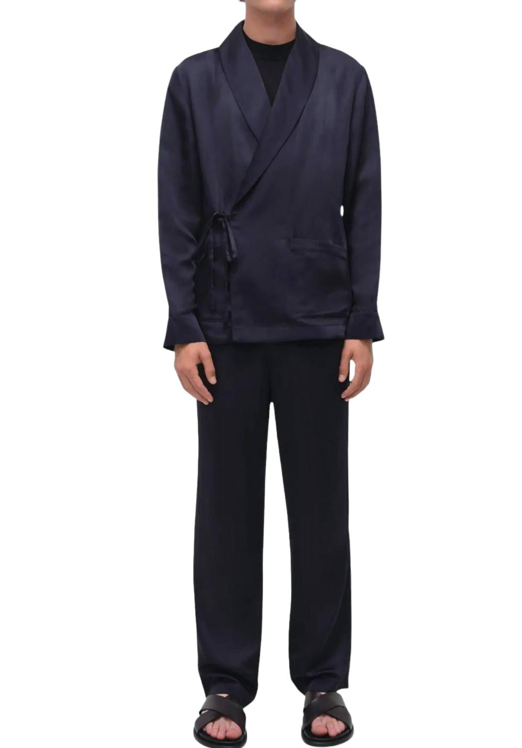 Large - black