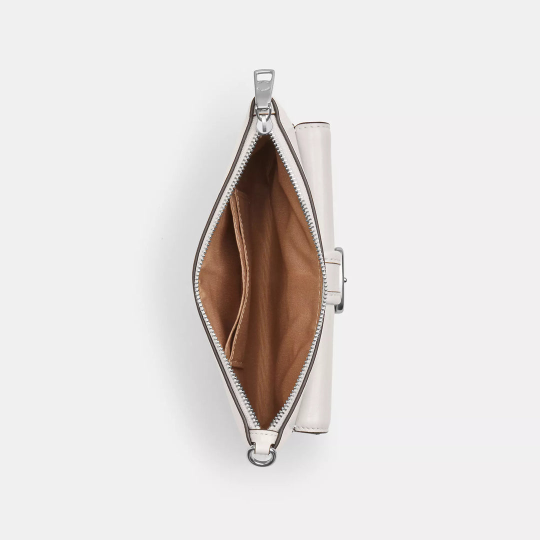 ashton wristlet