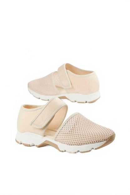 women's easy mesh plus sneakers in new beige