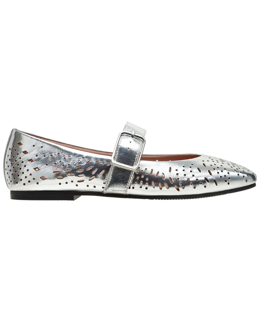 US 7.5 - silver