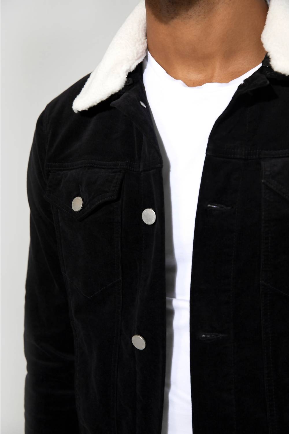 dean needle cord long sleeve jacket in noir sherpa