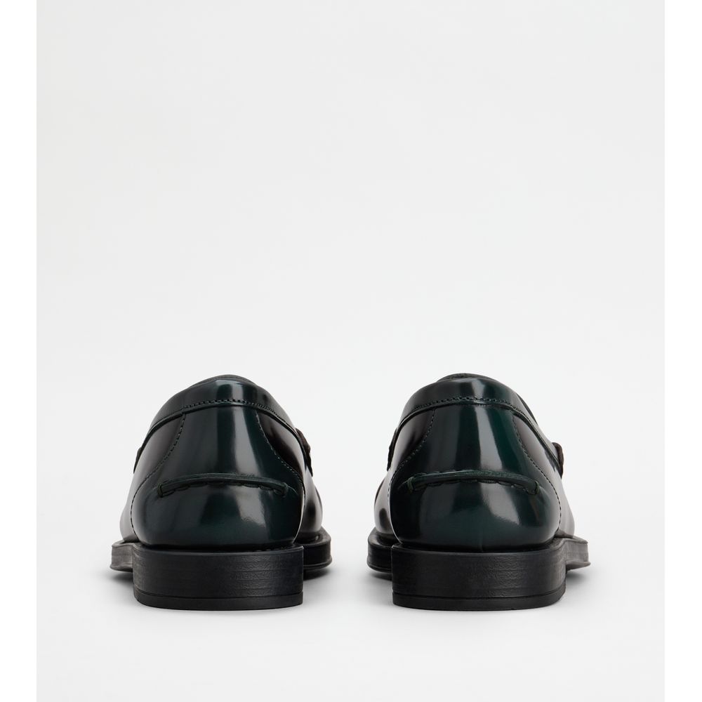 loafers in leather