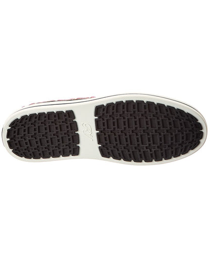 canvas sneaker