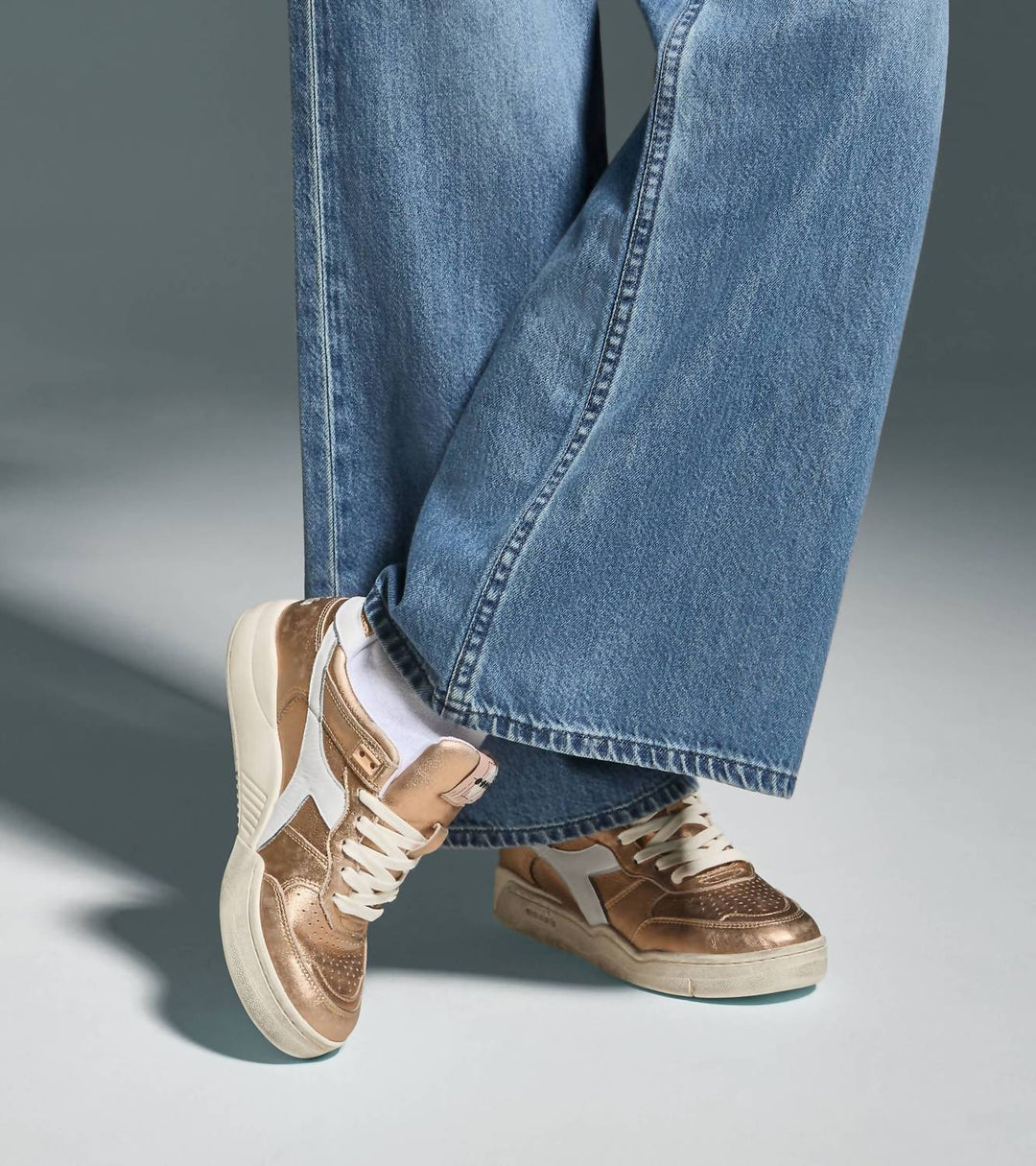 women's b.560 metallic sneakers in rosa