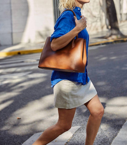 women's katie tote bag in caramel