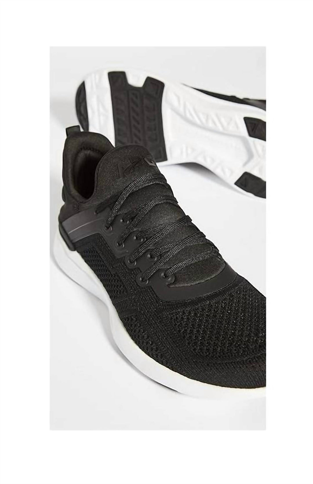 men techloom tracer shoes in black/white