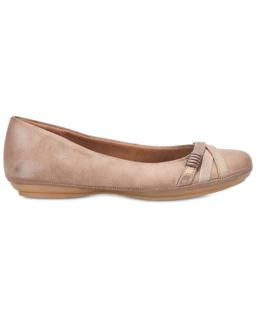 US 7 - beige