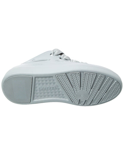 curb sneaker