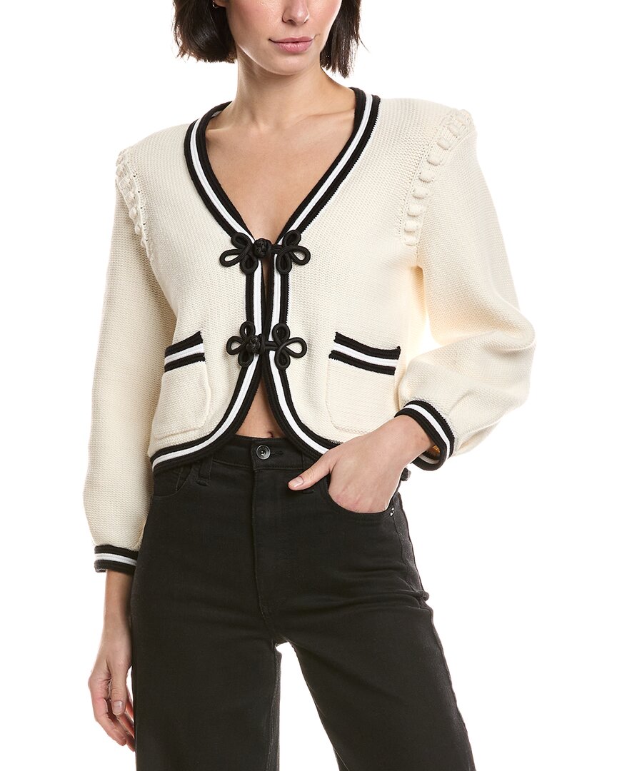 Medium - white