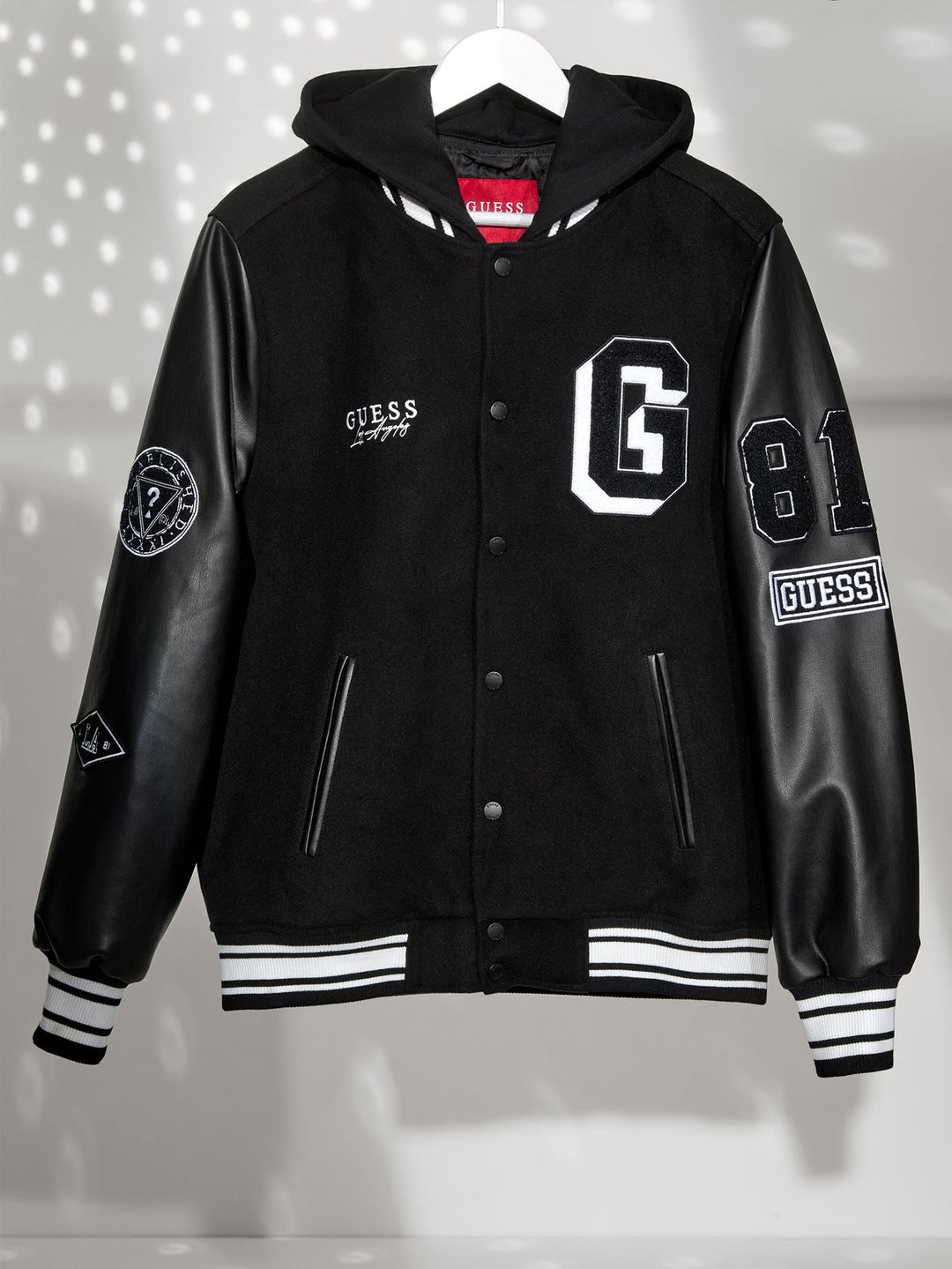 Medium - black